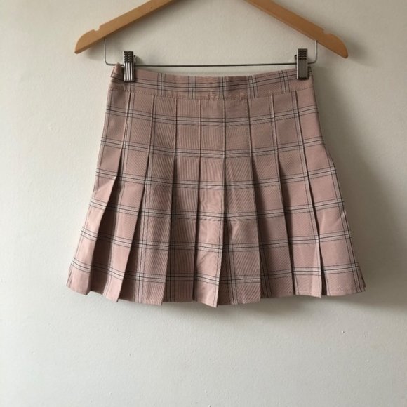 **$5 SALE** RedBerry Fashion Pink Plaid Pleated Skirt - Picture 1 of 1